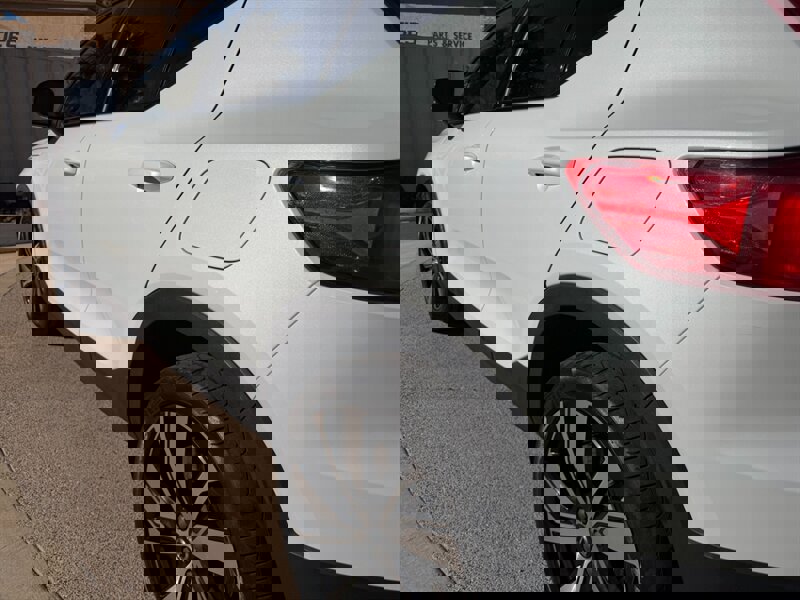 Used 2021 Volvo XC40 P8 Recharge image 23