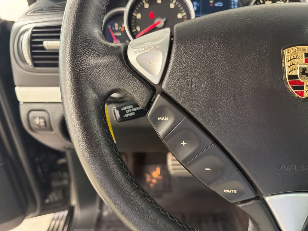 Used 2006 Porsche Cayenne Turbo AWD/4WD image 12