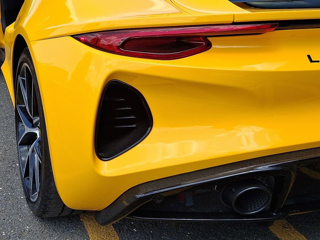 Used 2025 Lotus Emira image 35
