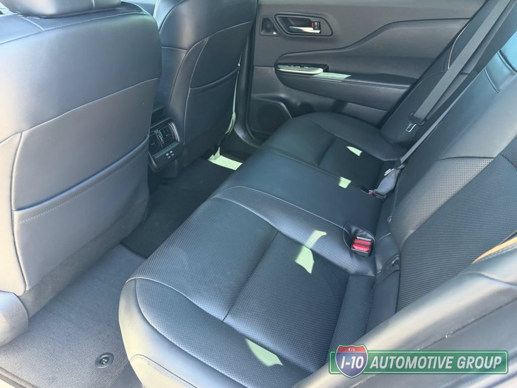 Used 2023 Toyota Crown Platinum w/ Carpet Mat Package (TMS) AWD/4WD image 19