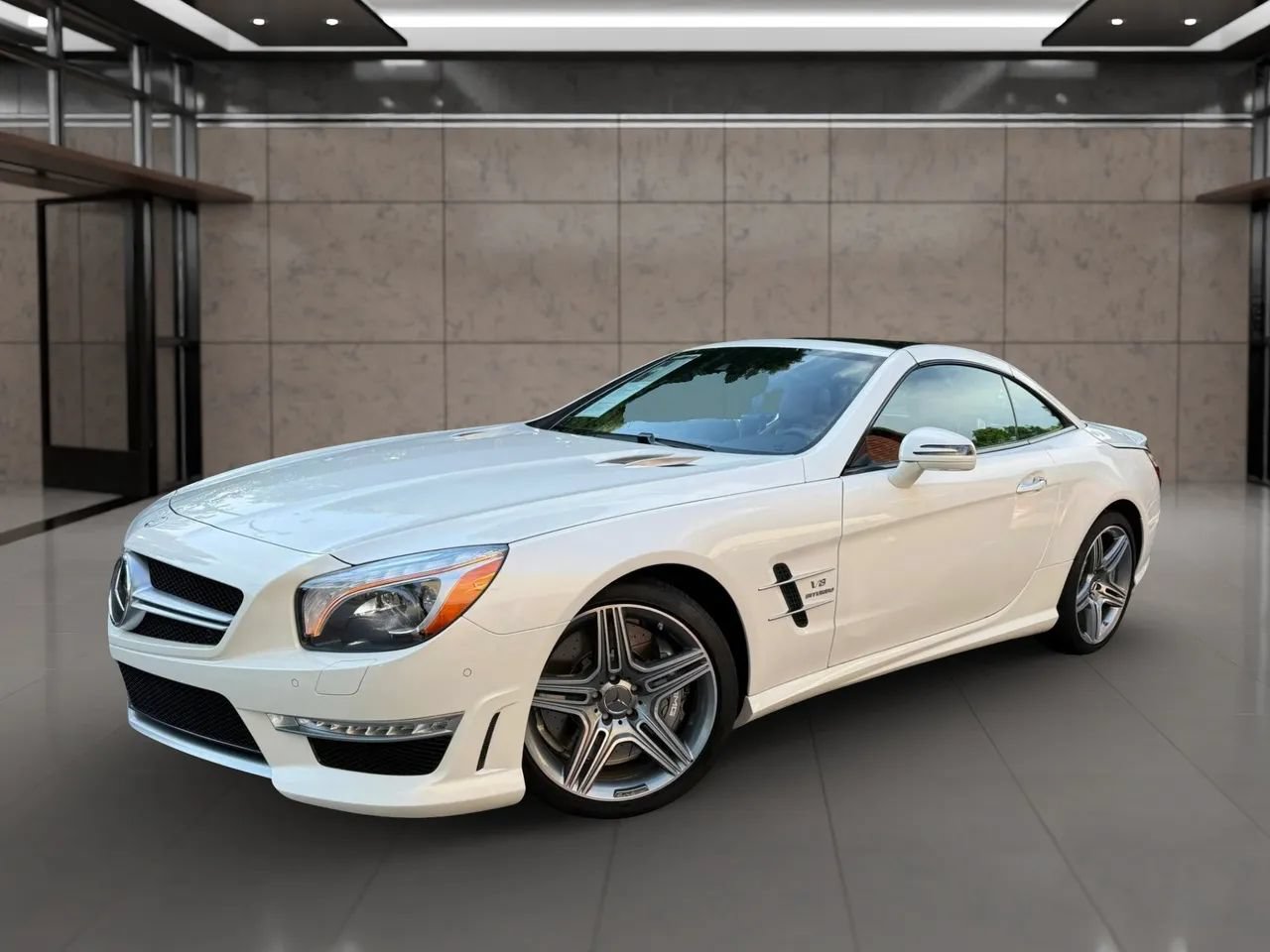 Used 2013 Mercedes-Benz SL 63 AMG image 3