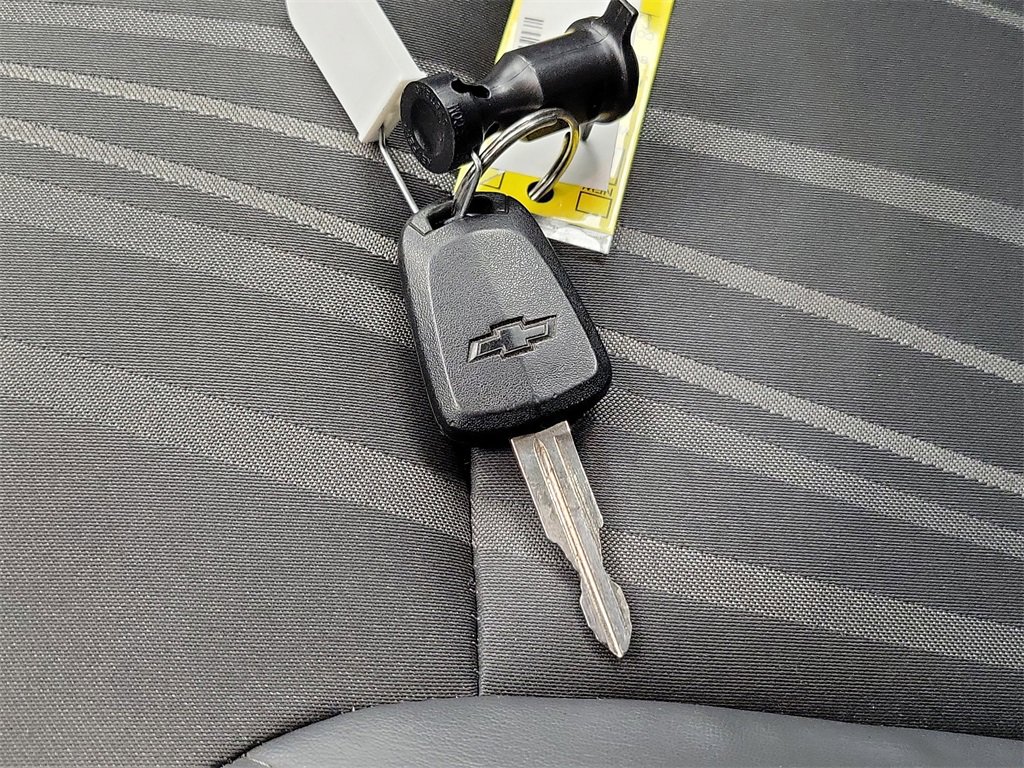 Used 2013 Chevrolet Spark LS image 26