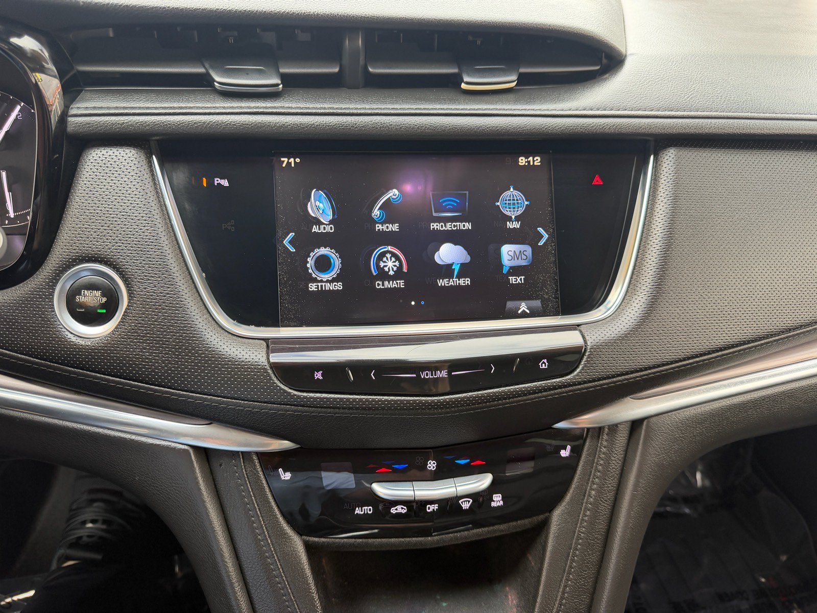 Used 2017 Cadillac XT5 Luxury FWD image 25