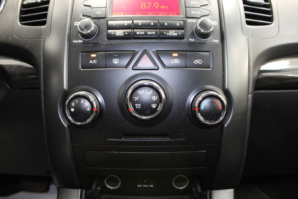 Used 2012 Kia Sorento FWD w/ Third Row Pkg image 15