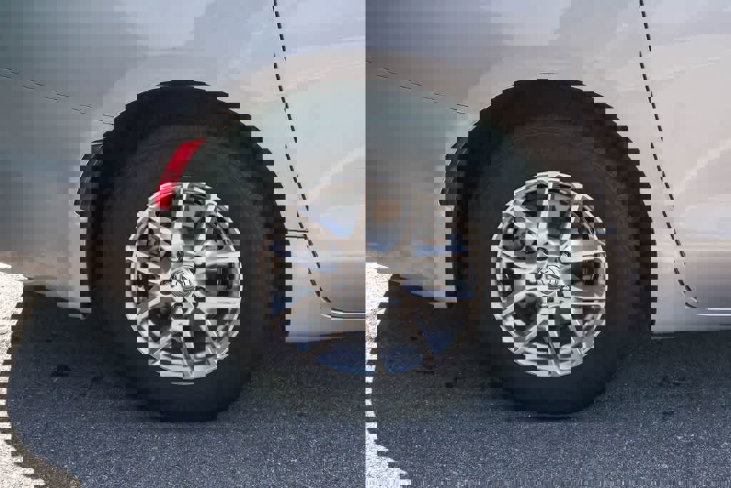 Used 2023 Chrysler Pacifica Touring-L image 8