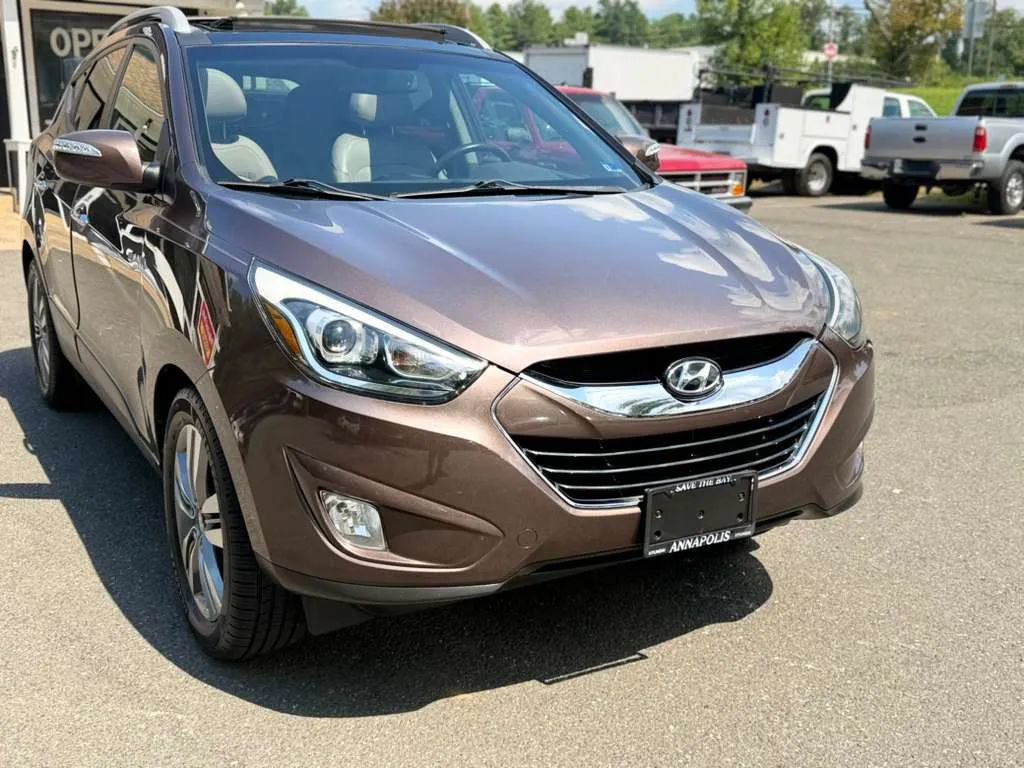 Used 2014 Hyundai Tucson Limited w/ Technology Package 02 FWD image 1