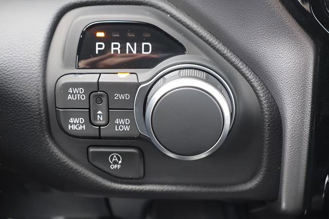 New 2026 RAM 1500 4x4 Crew Cab image 22