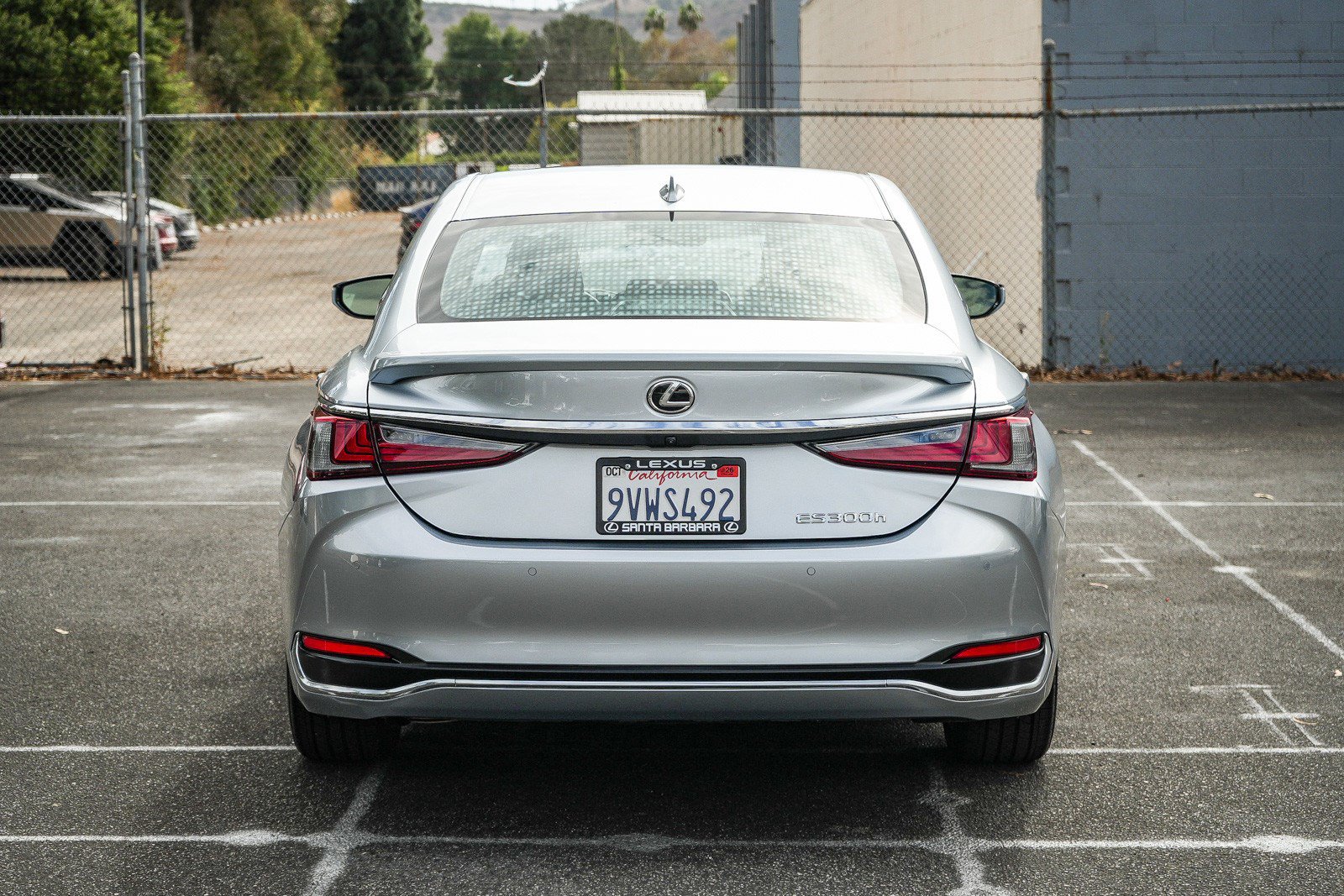 Used 2025 Lexus ES 300h w/ Premium Package FWD image 5