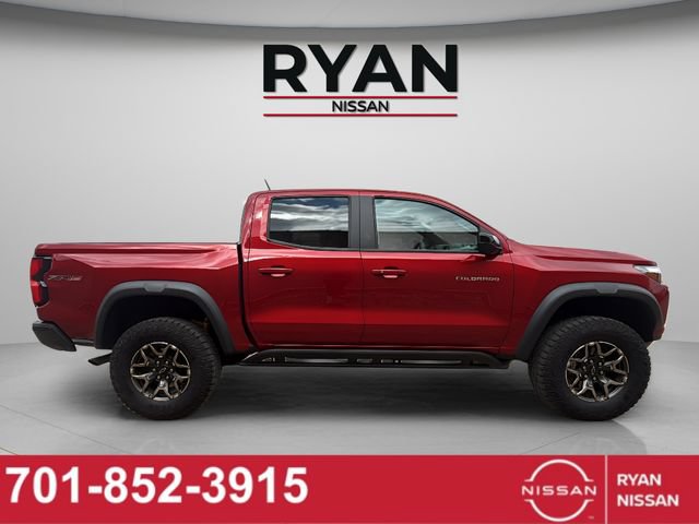 Used 2024 Chevrolet Colorado ZR2 w/ Technology Package AWD/4WD image 2