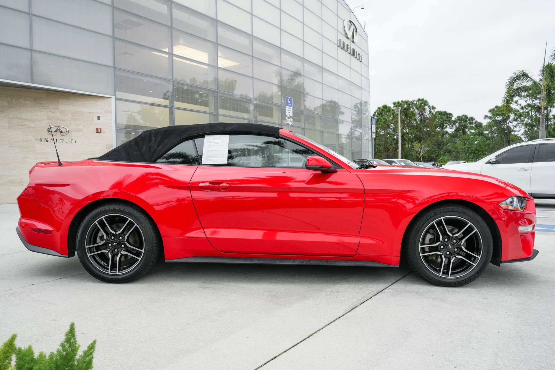 Used 2020 Ford Mustang Premium image 29