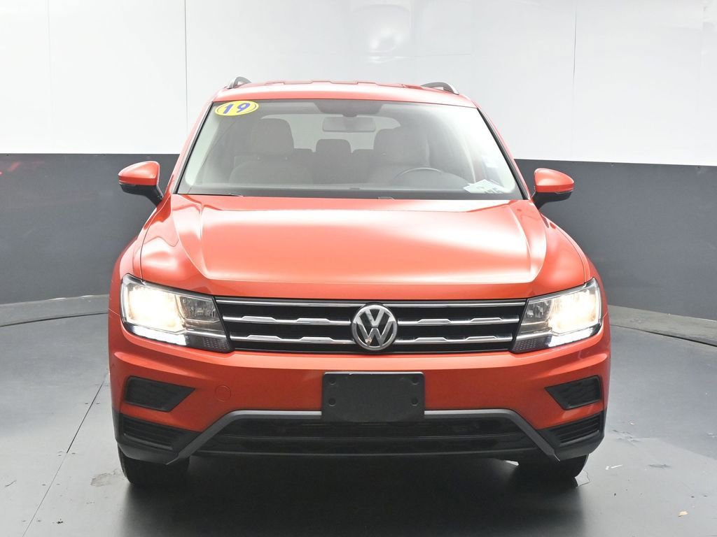 Used 2019 Volkswagen Tiguan SE image 3