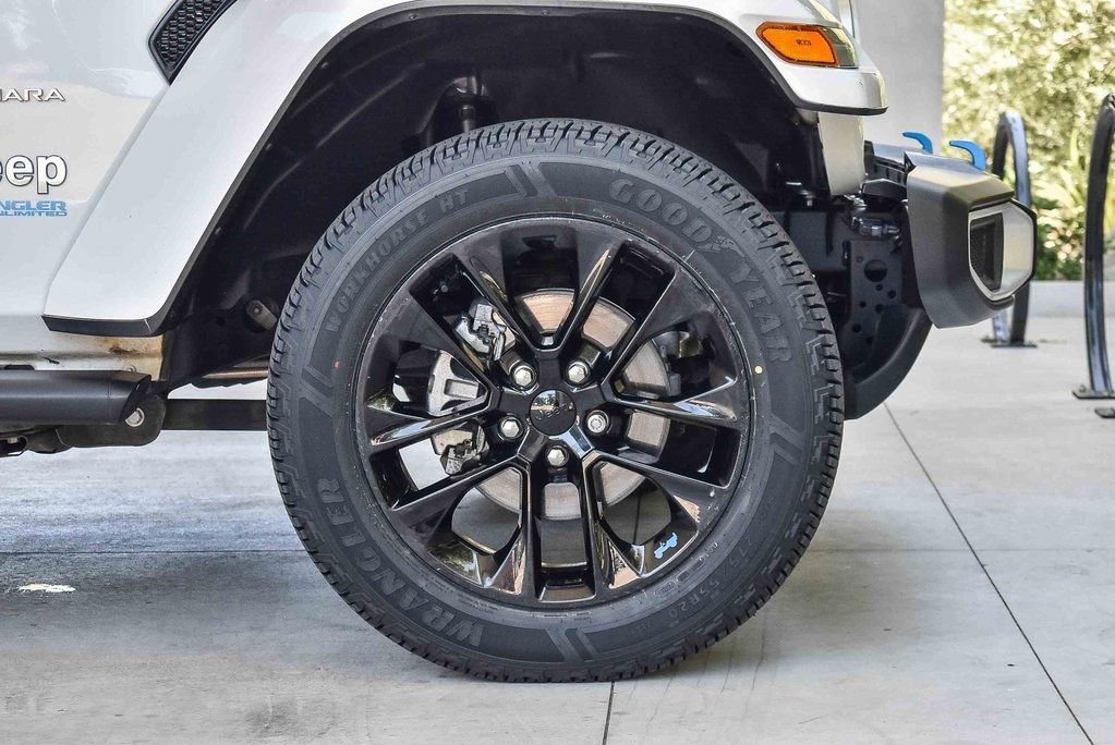 Used 2022 Jeep Wrangler Unlimited Sahara 4xe w/ Safety Group image 9