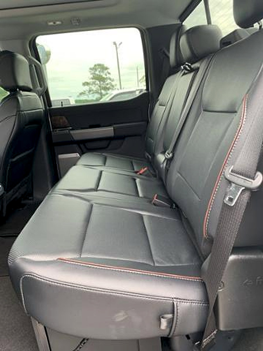 New 2024 Ford F250 Lariat w/ Lariat Ultimate Package image 31