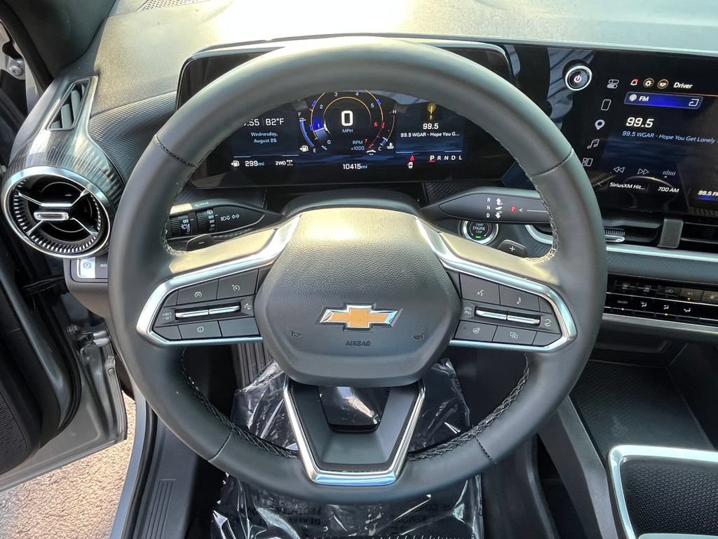 Certified 2026 Chevrolet Equinox LT AWD/4WD image 12