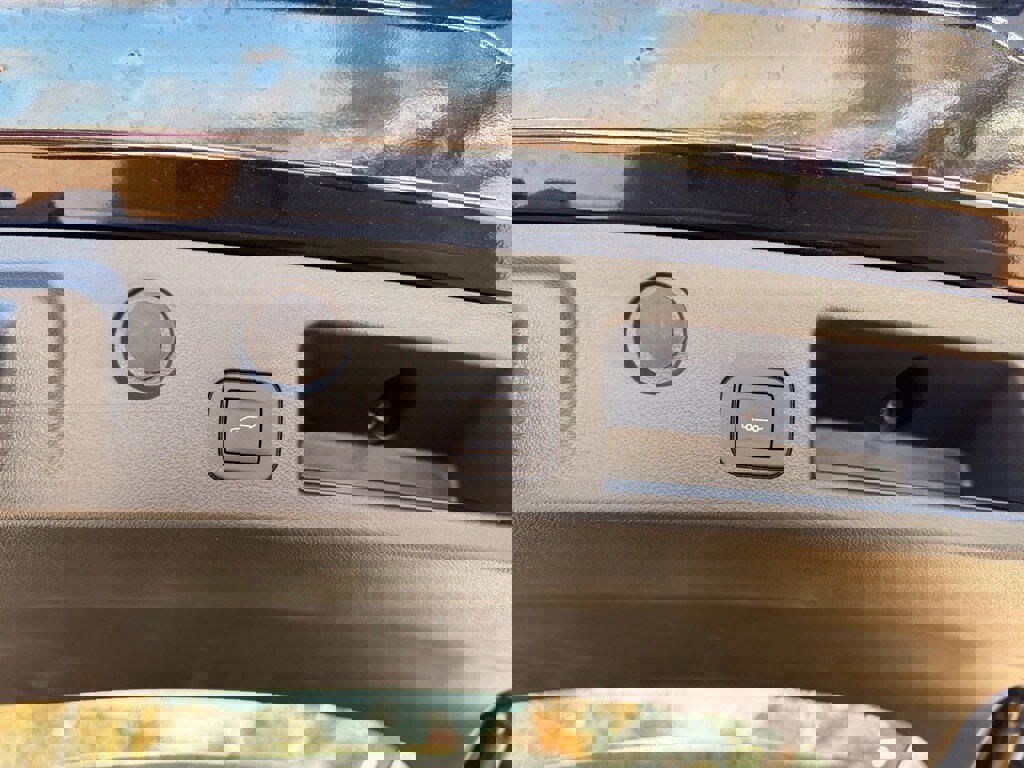 New 2026 Chevrolet Equinox LT w/ Convenience Package II image 12