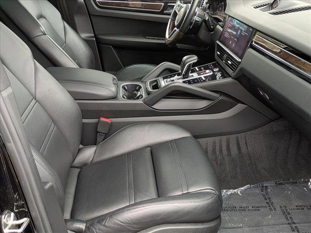 Used 2020 Porsche Cayenne S image 22