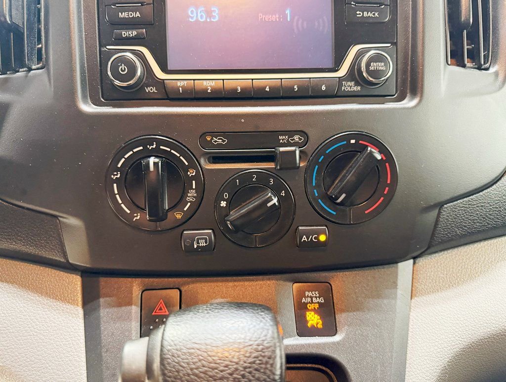 Used 2019 Nissan NV200 SV image 17