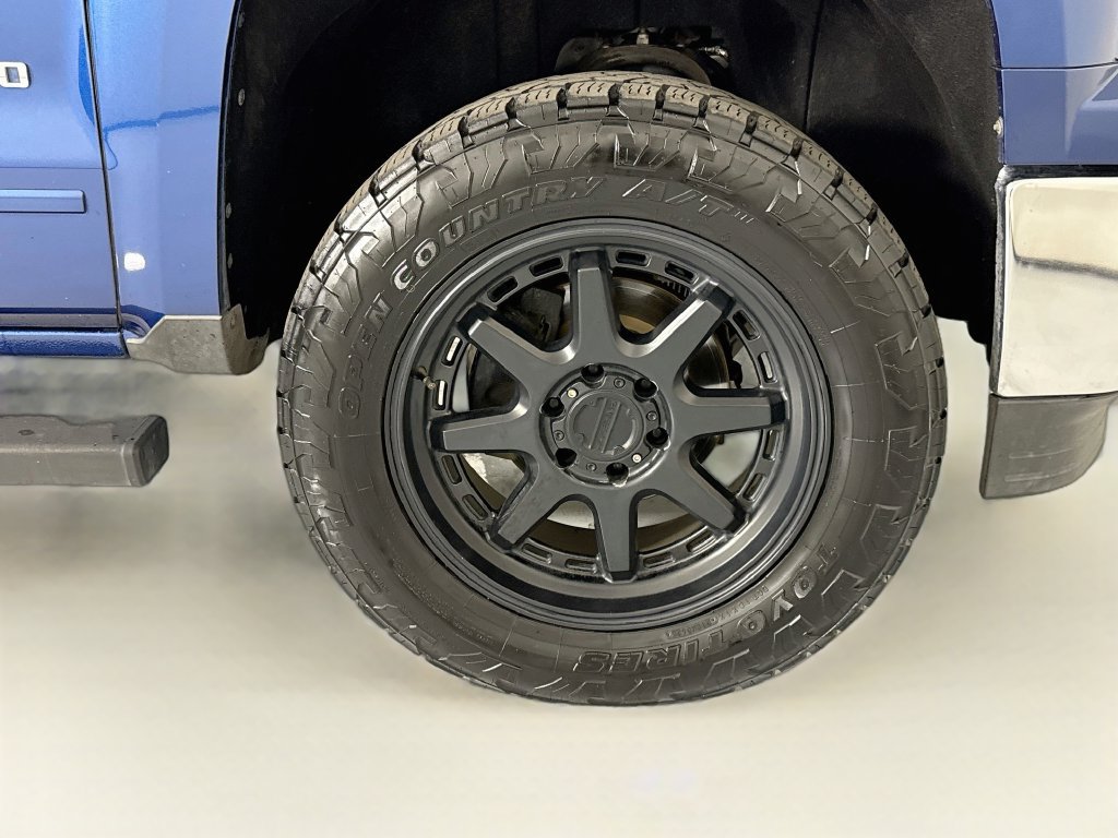 Used 2015 Chevrolet Silverado 1500 LT w/ All Star Edition AWD/4WD image 32