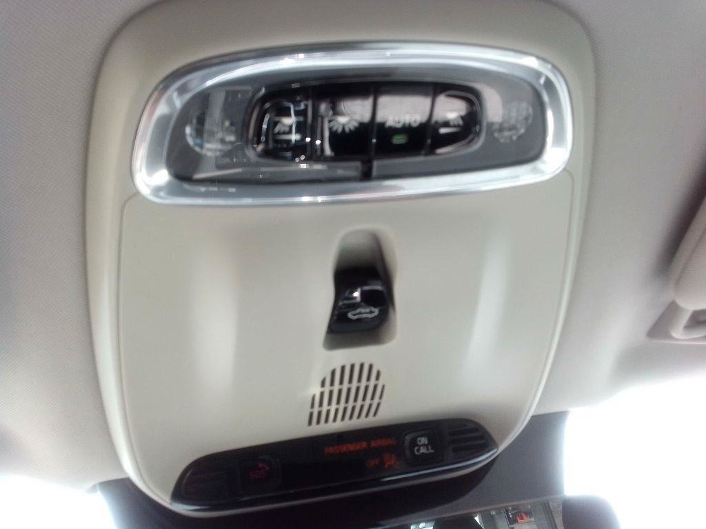 Used 2017 Volvo XC90 T6 Momentum w/ Vision Package AWD/4WD image 15