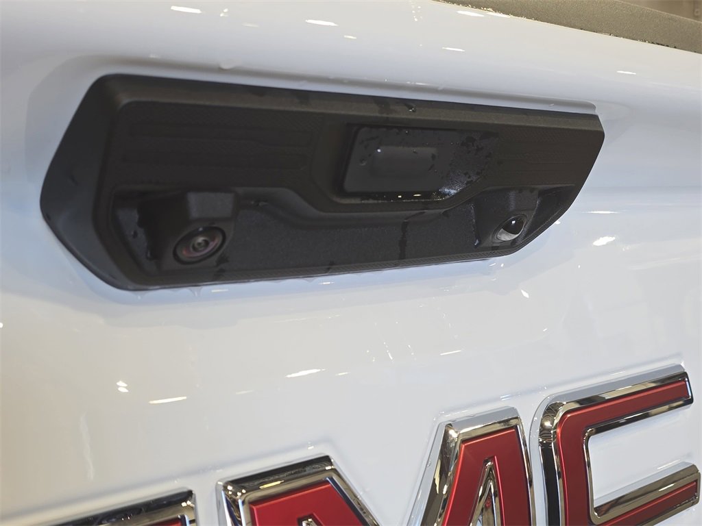 New 2026 GMC Sierra 1500 Elevation image 13