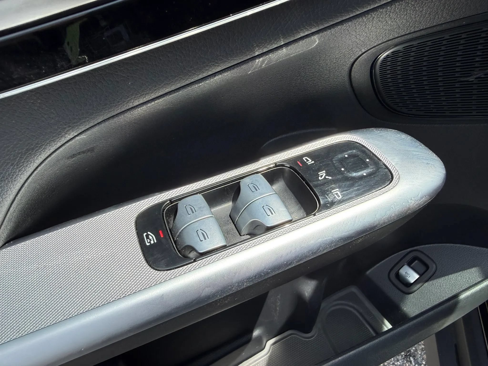 Used 2023 Mercedes-Benz GLC 300 4MATIC image 31