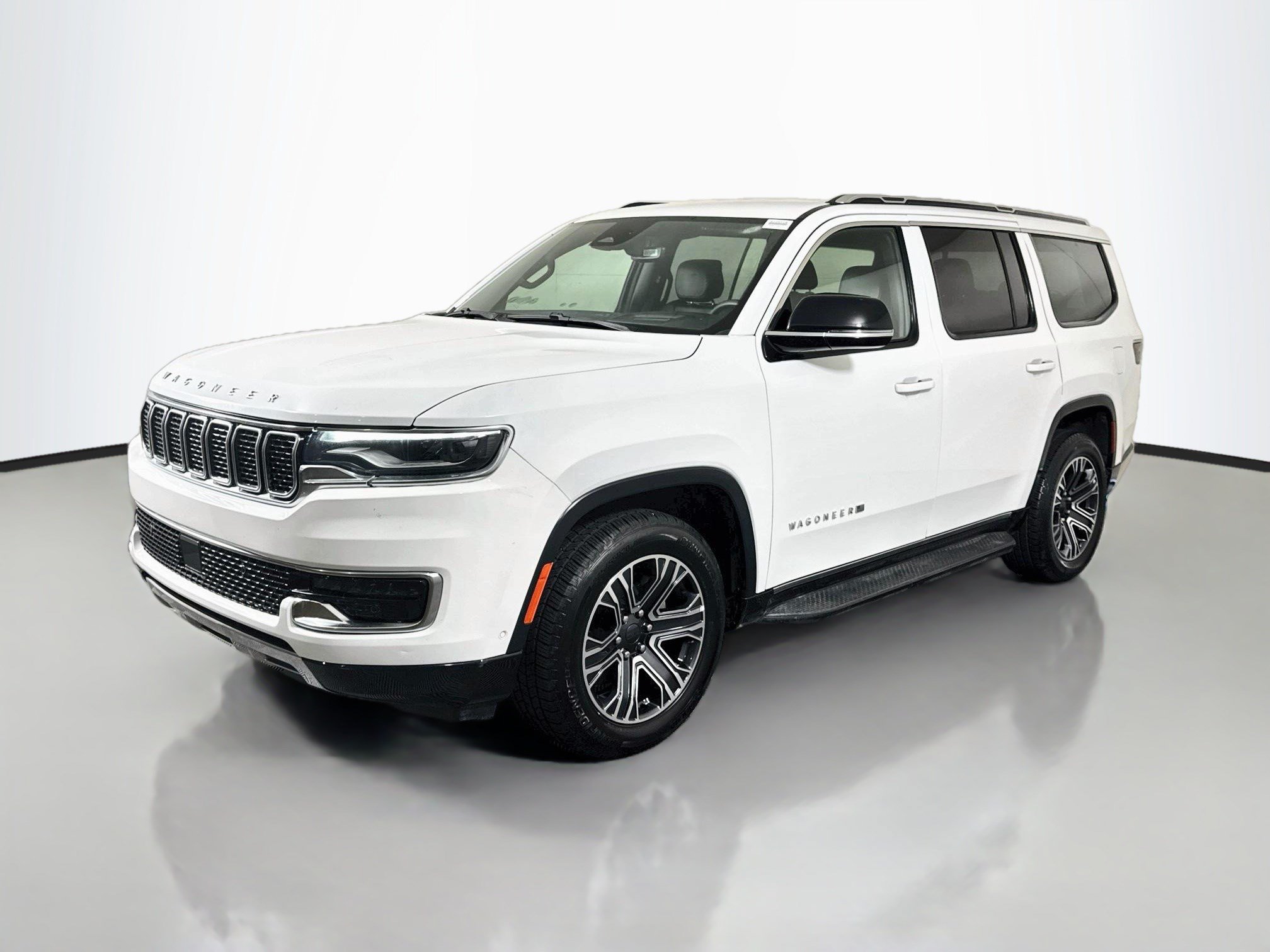 Used 2024 Jeep Wagoneer Series III AWD/4WD image 4