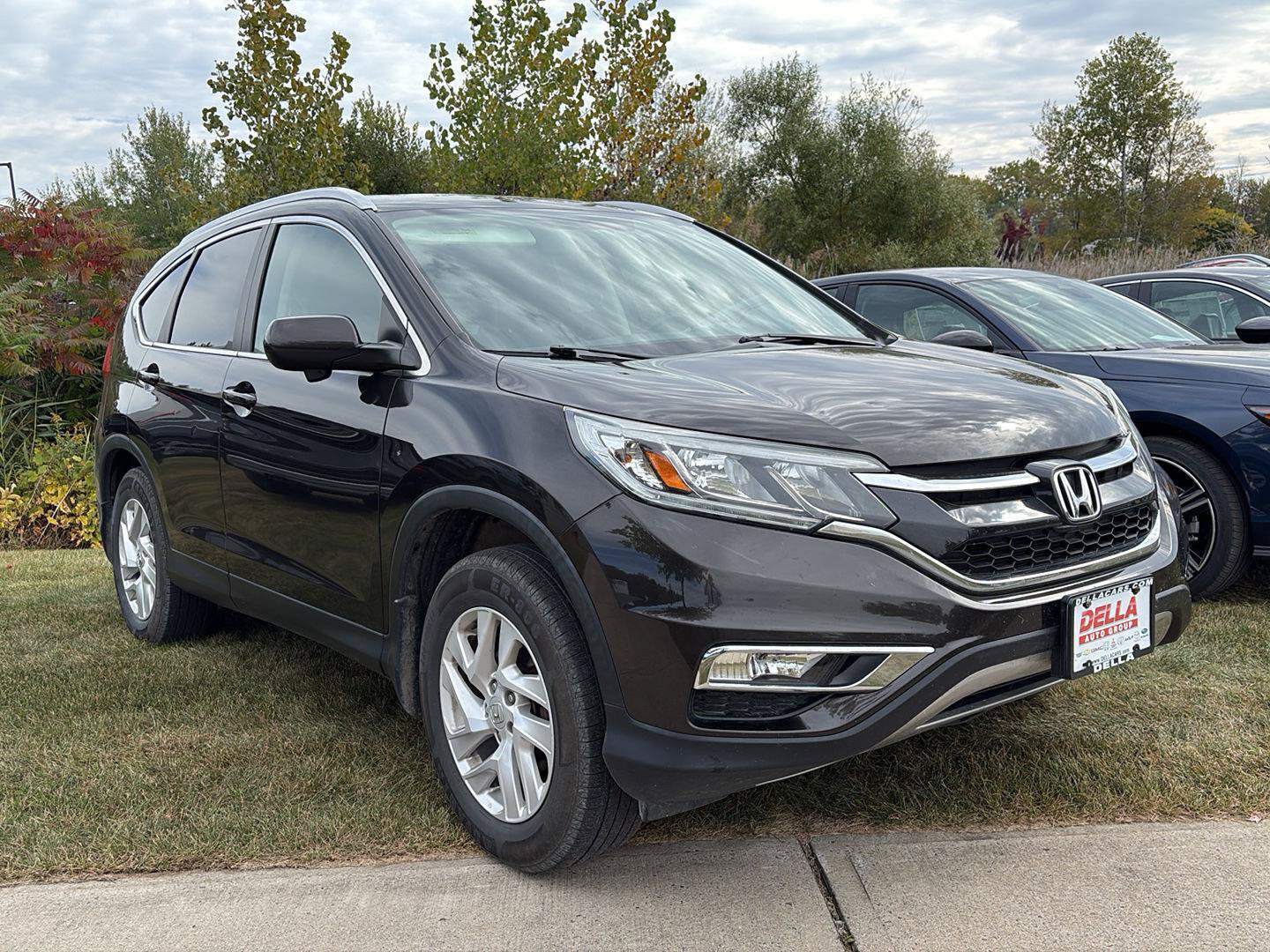 Used 2016 Honda CR-V EX image 2