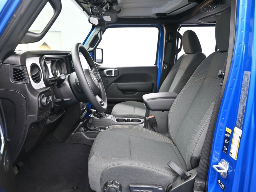 New 2026 Jeep Gladiator Sport AWD/4WD image 11