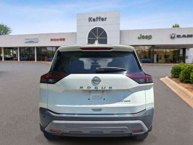 Used 2022 Nissan Rogue SV AWD/4WD image 4