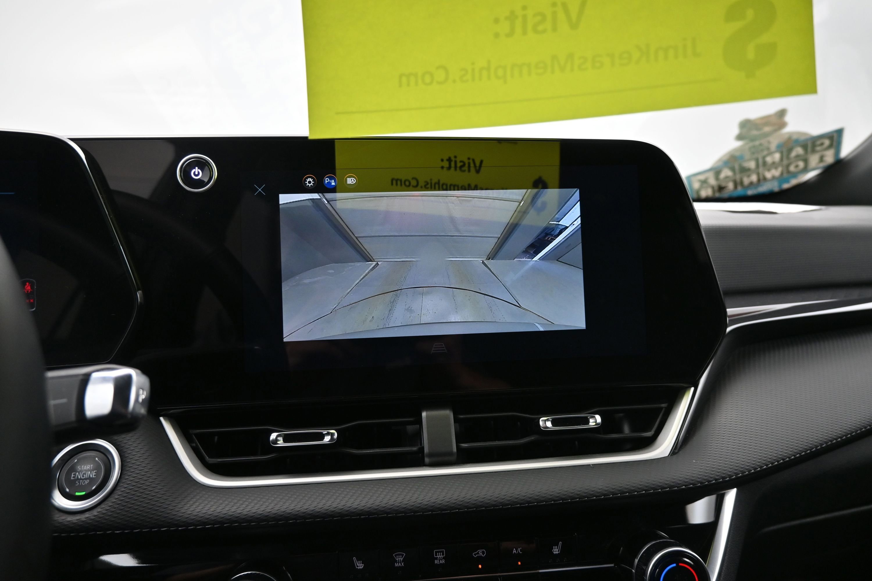 Used 2025 Chevrolet Equinox LT FWD image 15