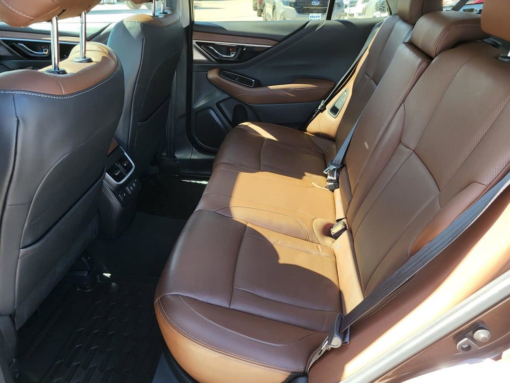 Used 2020 Subaru Outback Touring w/ Popular Package #2 image 15