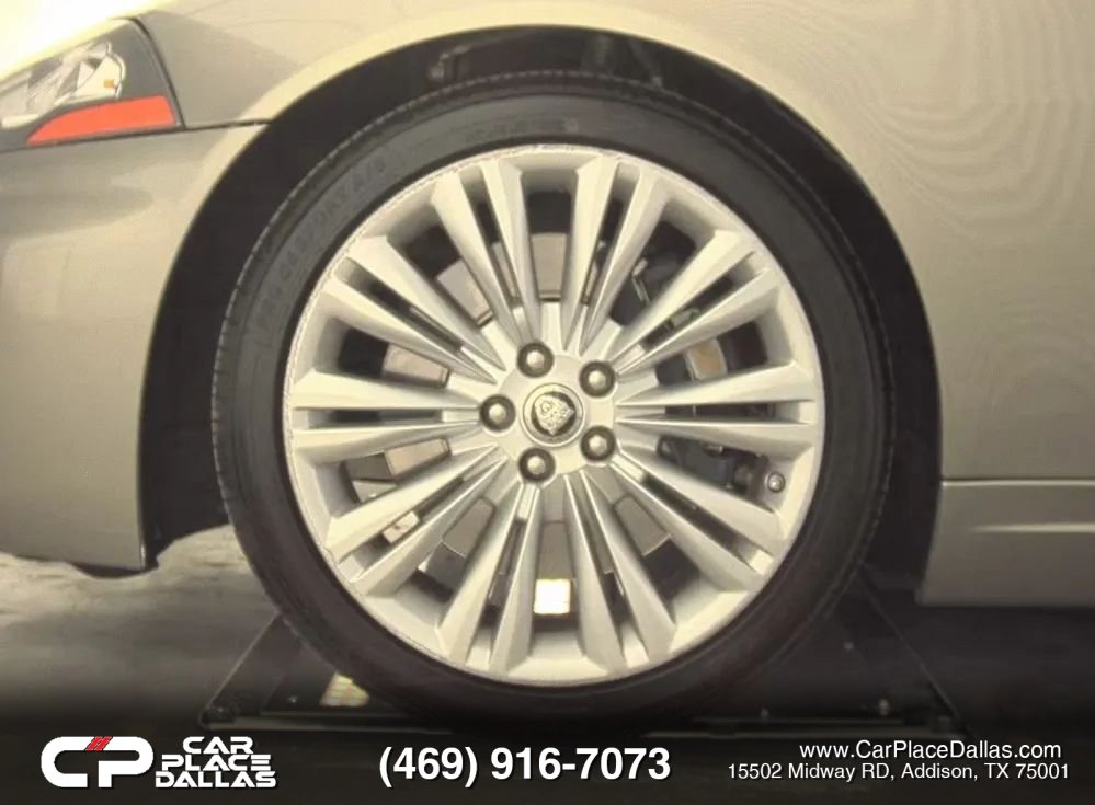 Used 2010 Jaguar XK Coupe RWD image 15
