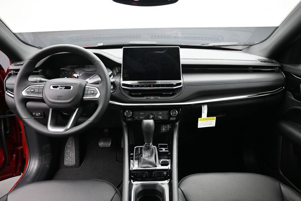 New 2026 Jeep Compass Latitude AWD/4WD image 20