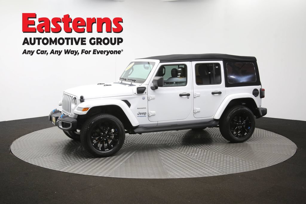 Used 2022 Jeep Wrangler Unlimited Sahara AWD/4WD image 59