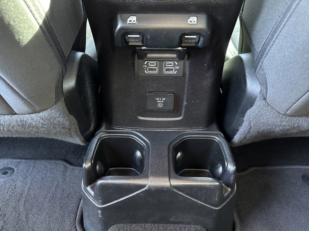 Used 2020 Jeep Wrangler Unlimited Sahara AWD/4WD image 22