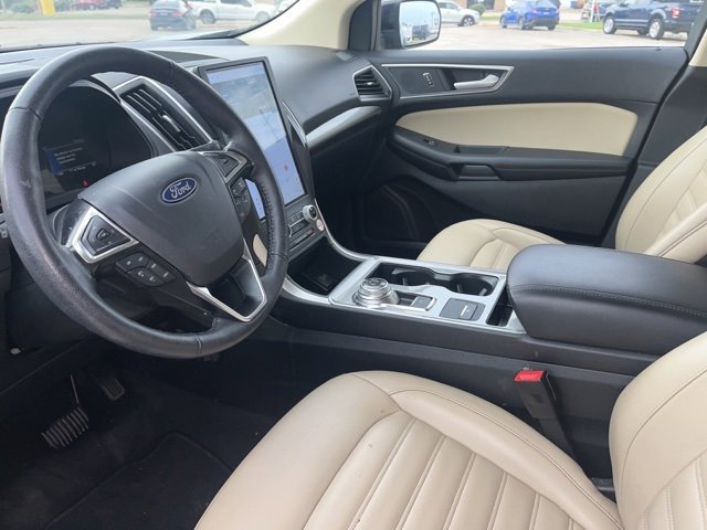 Used 2024 Ford Edge SEL image 11