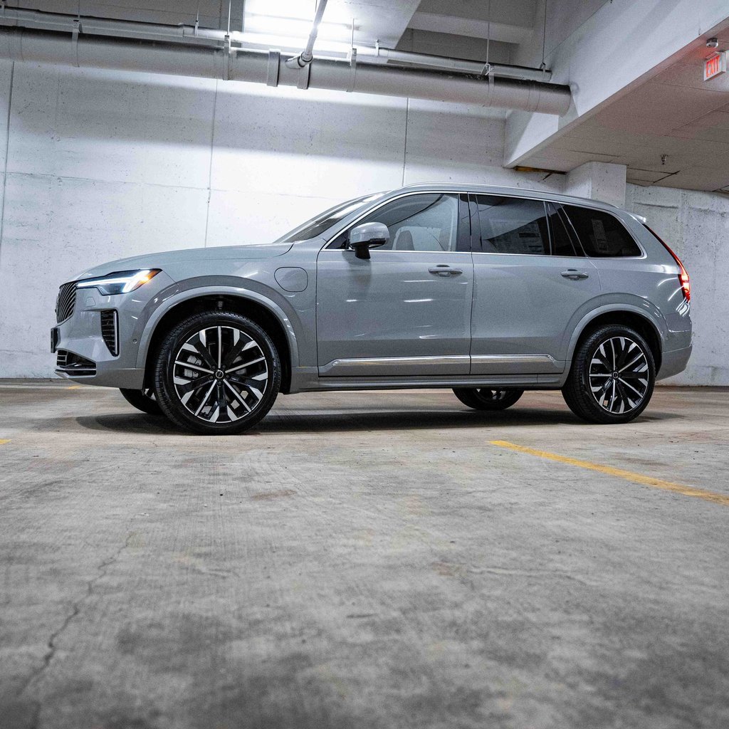 New 2026 Volvo XC90 T8 Ultra image 3