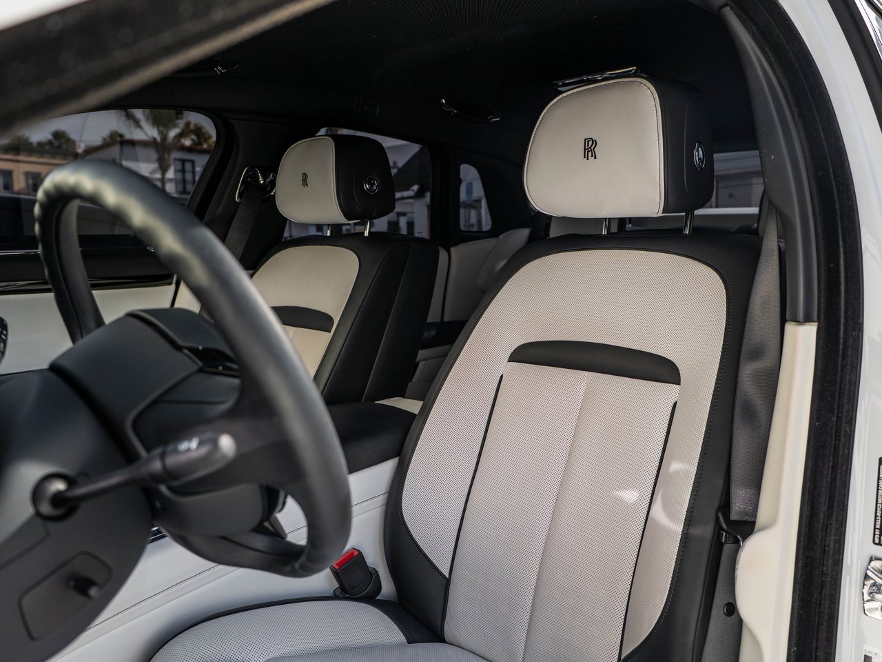 Used 2022 Rolls-Royce Ghost image 24