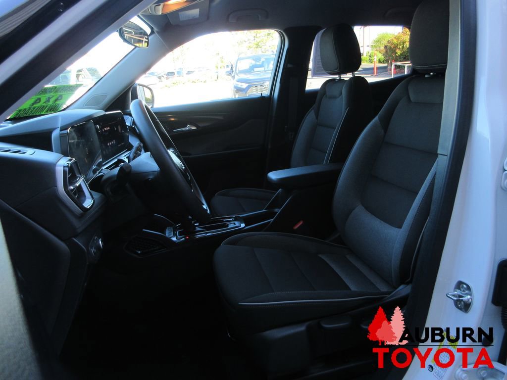 Used 2025 Chevrolet TrailBlazer LS w/ LS Convenience Package image 21