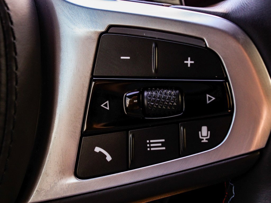 Used 2025 BMW X6 M Competition w/ Executive Package image 29