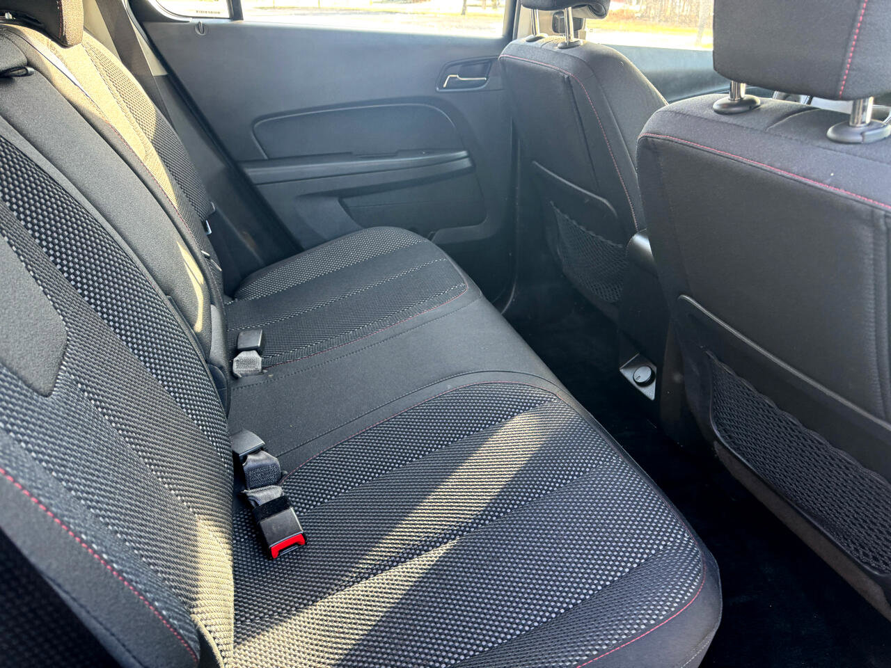 Used 2017 Chevrolet Equinox LS image 38