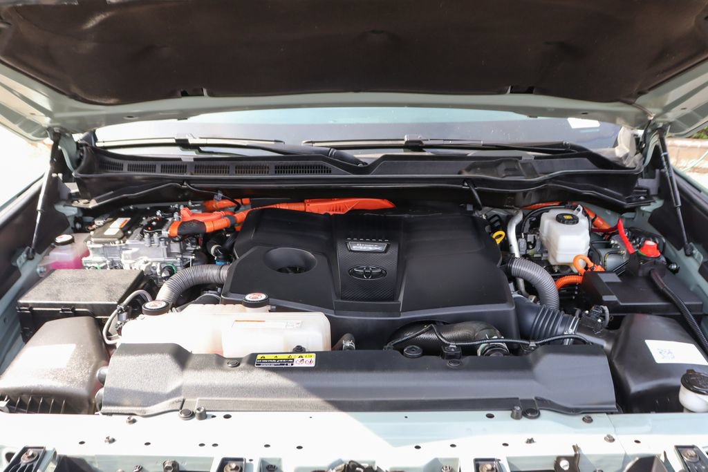 Used 2022 Toyota Tundra TRD Pro AWD/4WD image 11