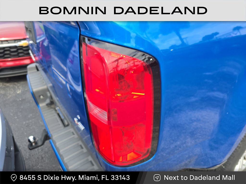 Used 2021 Chevrolet Colorado LT w/ LT Convenience Package image 9