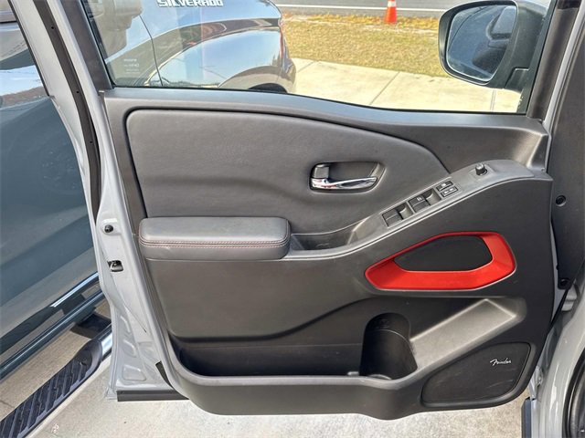 Used 2023 Nissan Frontier Pro-X w/ Pro-X Premium Package image 19