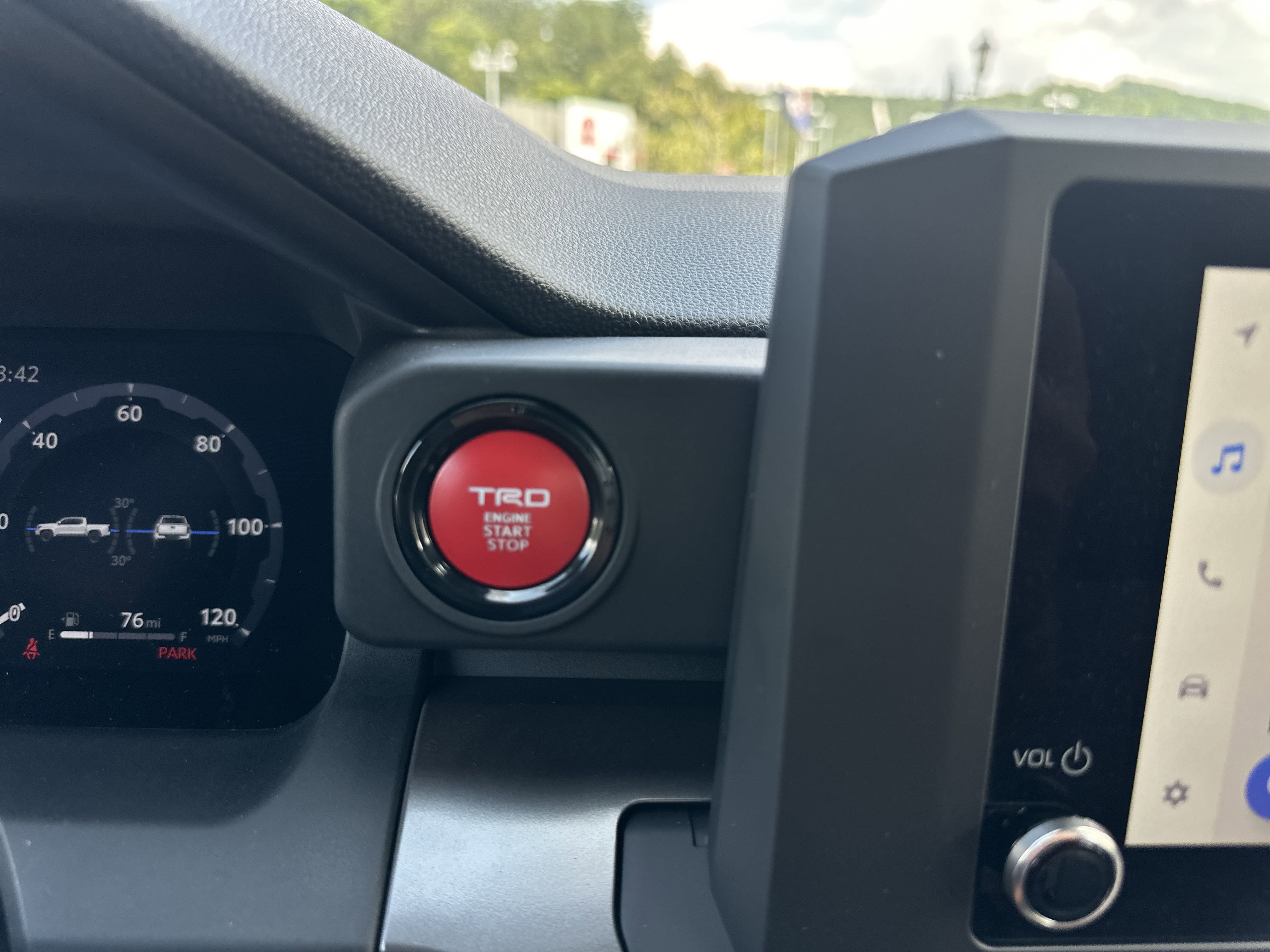 New 2025 Toyota Tacoma TRD Off-Road image 11