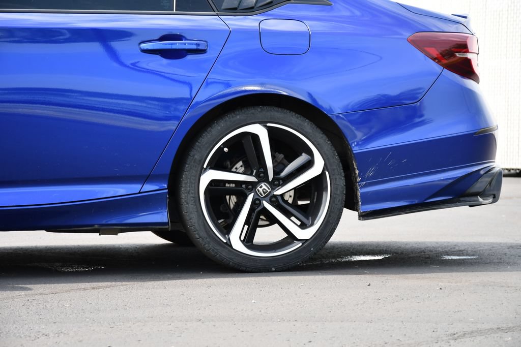 Used 2018 Honda Accord Sport image 11