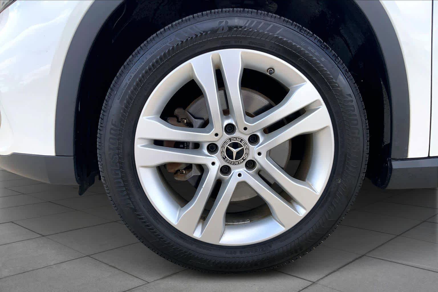Used 2019 Mercedes-Benz GLA 250 4MATIC image 11