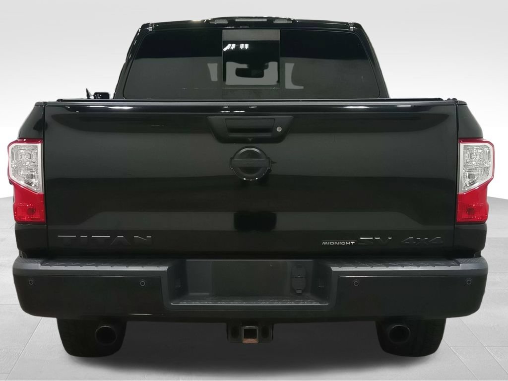 Used 2018 Nissan Titan SV w/ SV Convenience Package AWD/4WD image 4