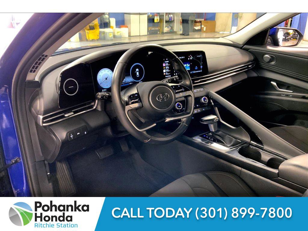 Used 2023 Hyundai Elantra SEL w/ Convenience Package image 14