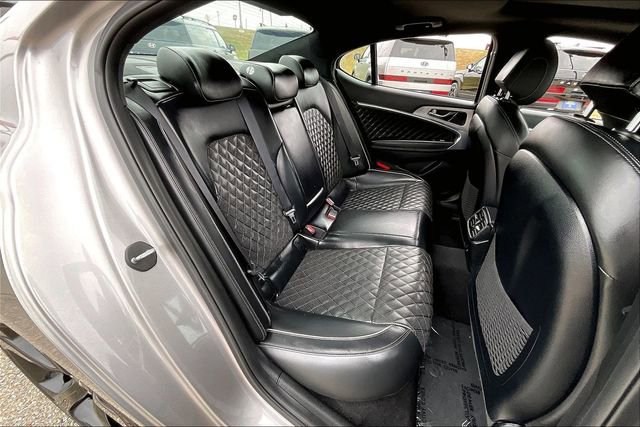 Certified 2021 Genesis G70 3.3T image 27